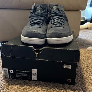 Air Jordan 2 Retro Decon
